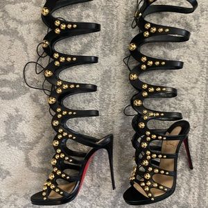 Christian Louboutin Amazboutiful 120 Lace up Sandal. Black with Gold Studs